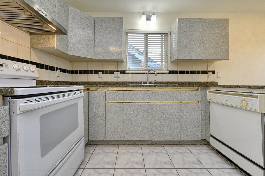 3315 Charles Street Vancouver, BC - 7