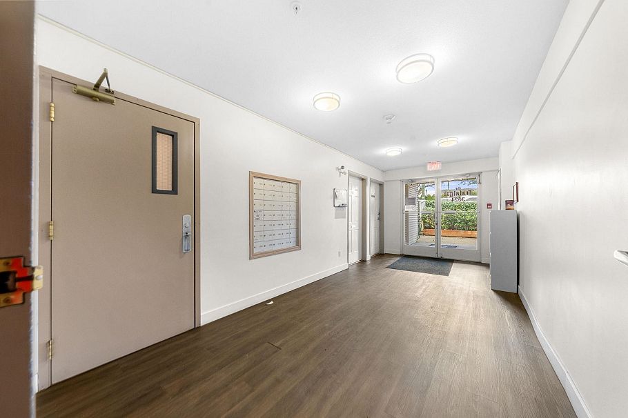 306 3624 Fraser Street Vancouver, BC - 23