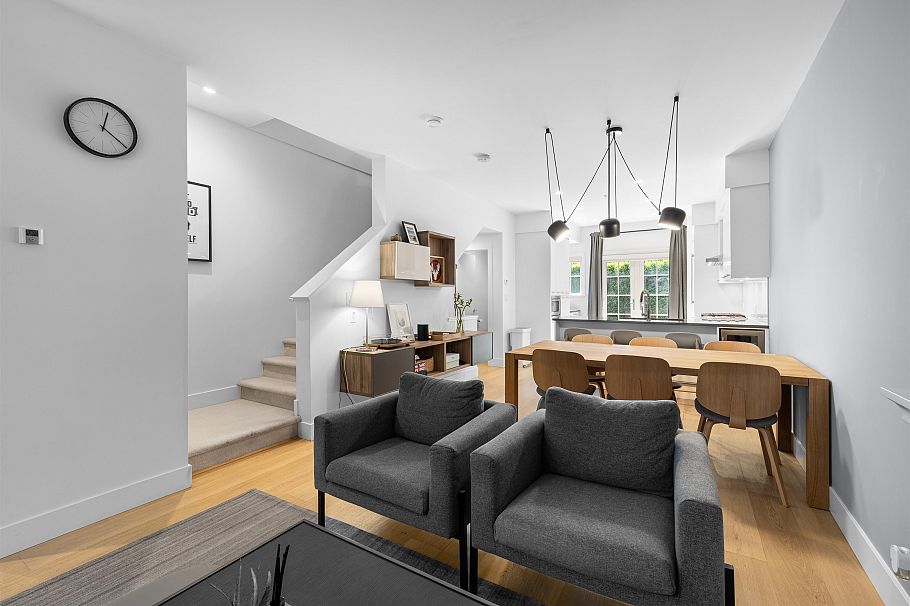 6 1133 Ridgewood Drive North Vancouver, BC - 4