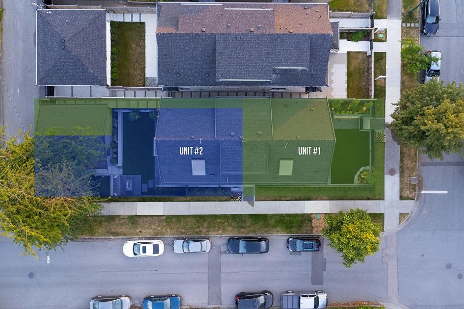 1 944 E 13 Avenue Vancouver, BC - 4