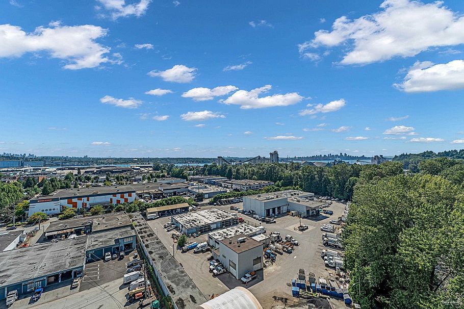 1406 1401 Hunter Street North Vancouver, BC - 24