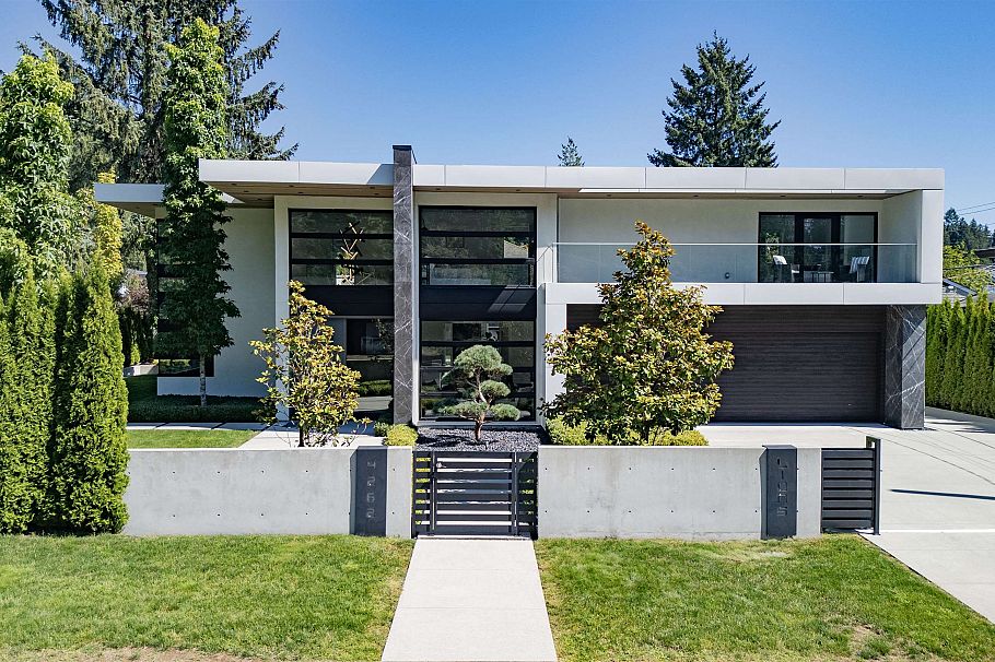 4262 Lions Avenue North Vancouver, BC - 1