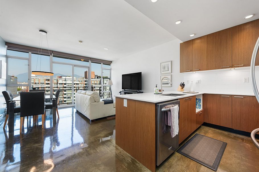 903 221 Union Street Vancouver, BC - 6