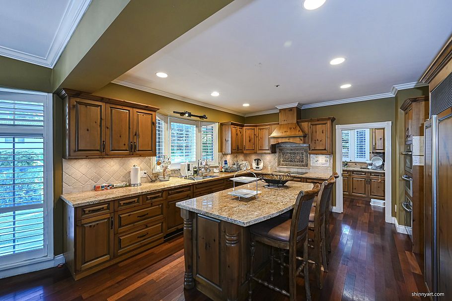 1368 Minto Crescent Vancouver, BC - 9