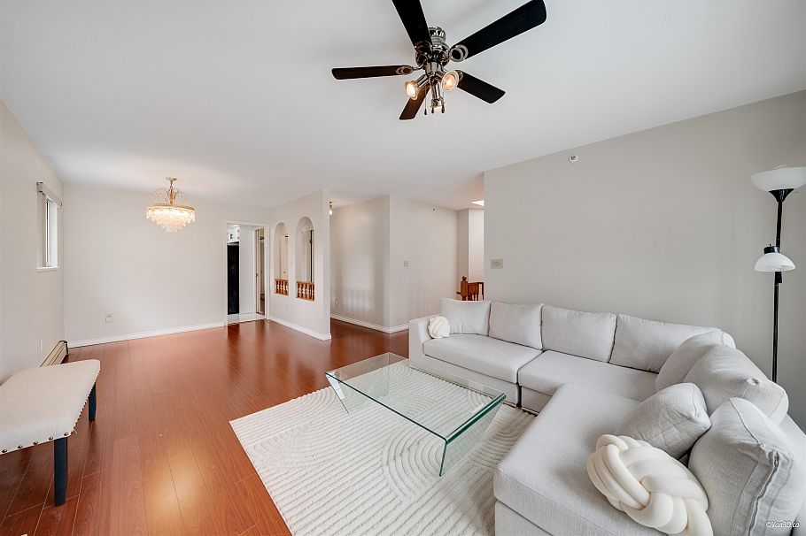 4021 Victoria Drive Vancouver, BC - 5