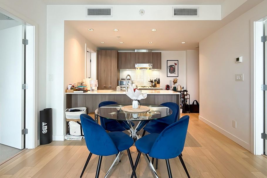 1112 2220 Kingsway Vancouver, BC - 9