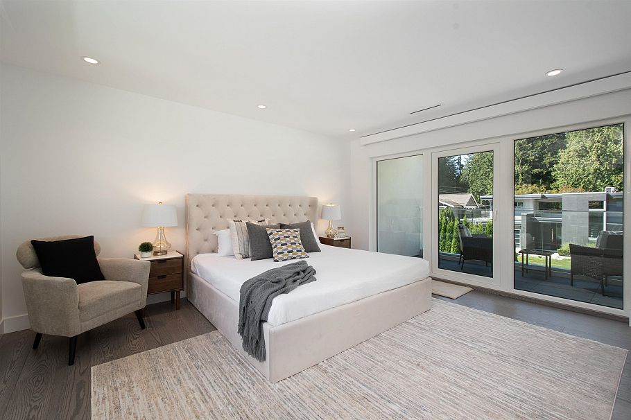 4262 Lions Avenue North Vancouver, BC - 25