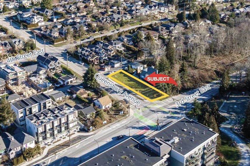 802 E 3rd Street North Vancouver, BC - 1