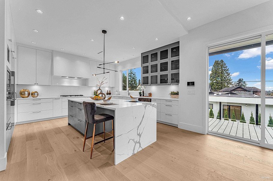 615 E 6th Street North Vancouver, BC - 13