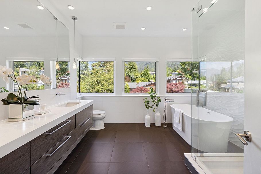 983 Tudor Avenue North Vancouver, BC - 20