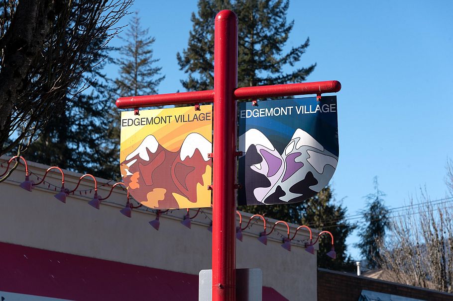 4262 Lions Avenue North Vancouver, BC - 38