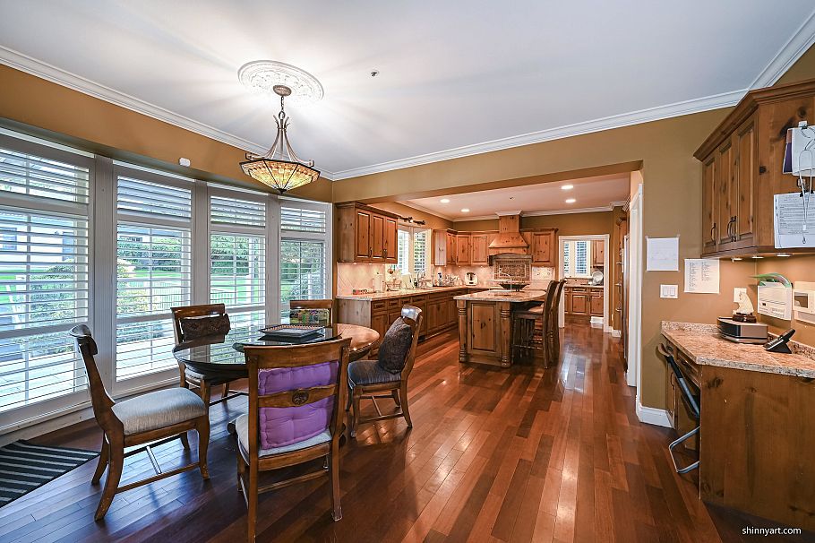 1368 Minto Crescent Vancouver, BC - 10