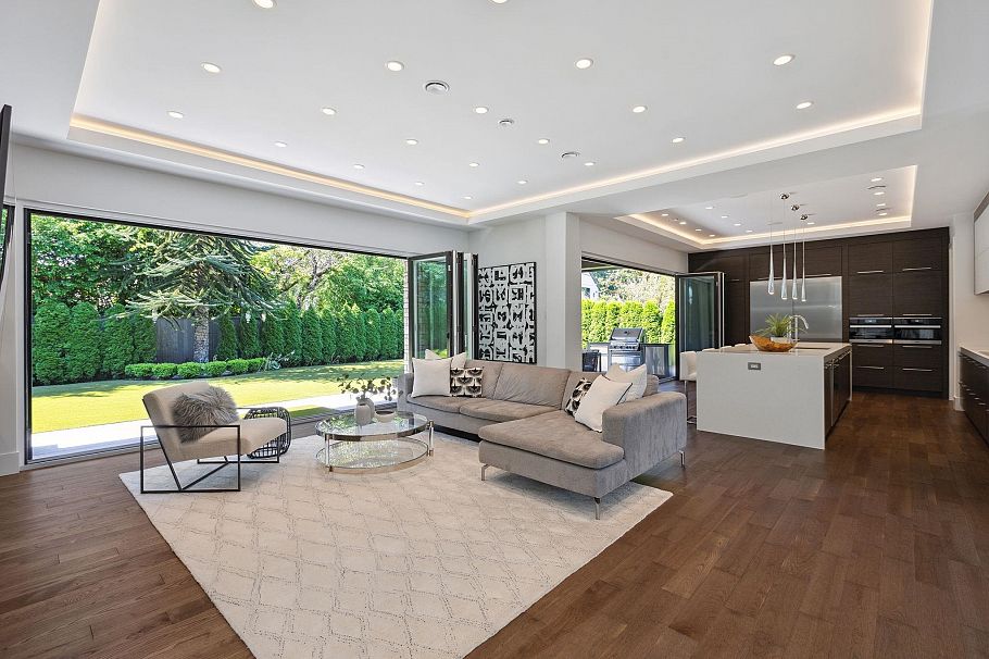 983 Tudor Avenue North Vancouver, BC - 10