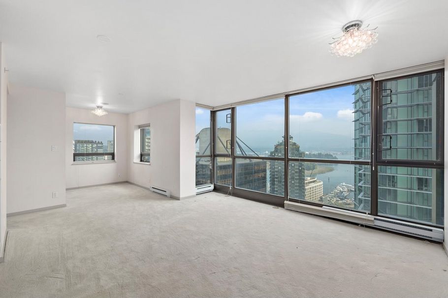 2202 1331 Alberni Street Vancouver, BC - 2