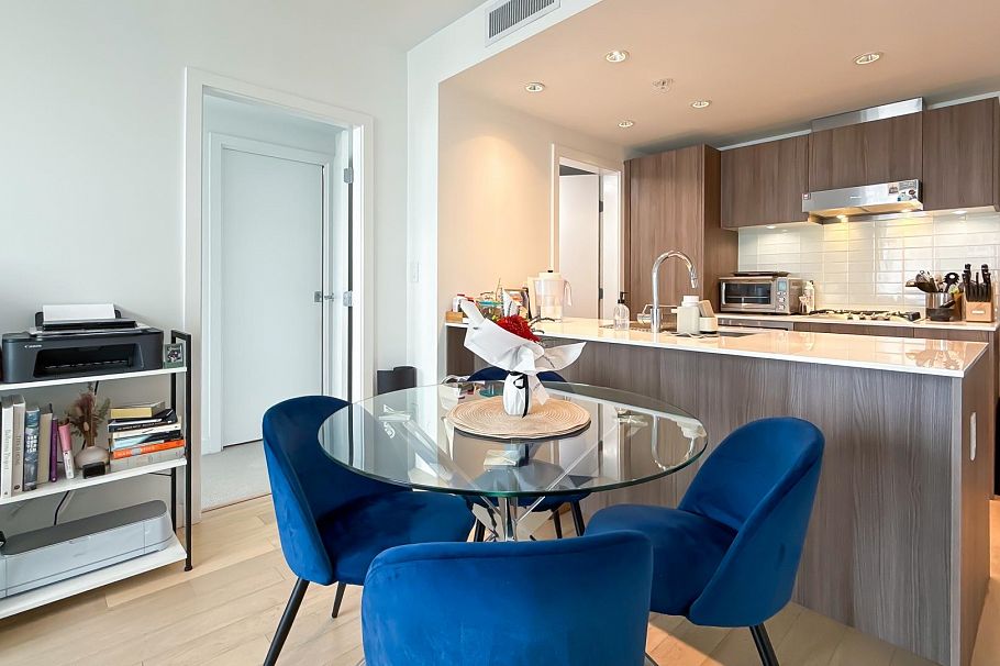 1112 2220 Kingsway Vancouver, BC - 11