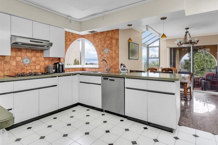 3705 Puget Drive Vancouver, BC - 17