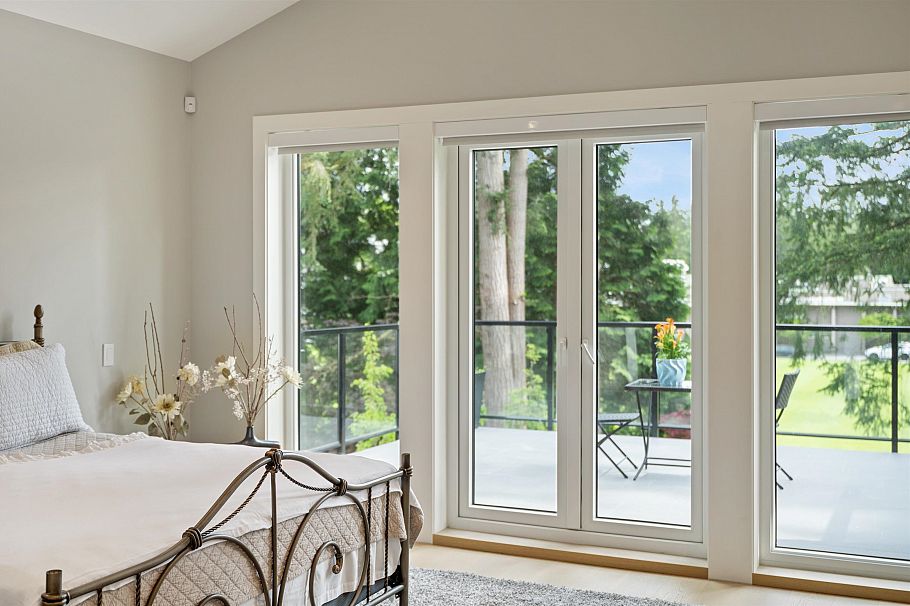 4172 Doncaster Way Vancouver, BC - 14