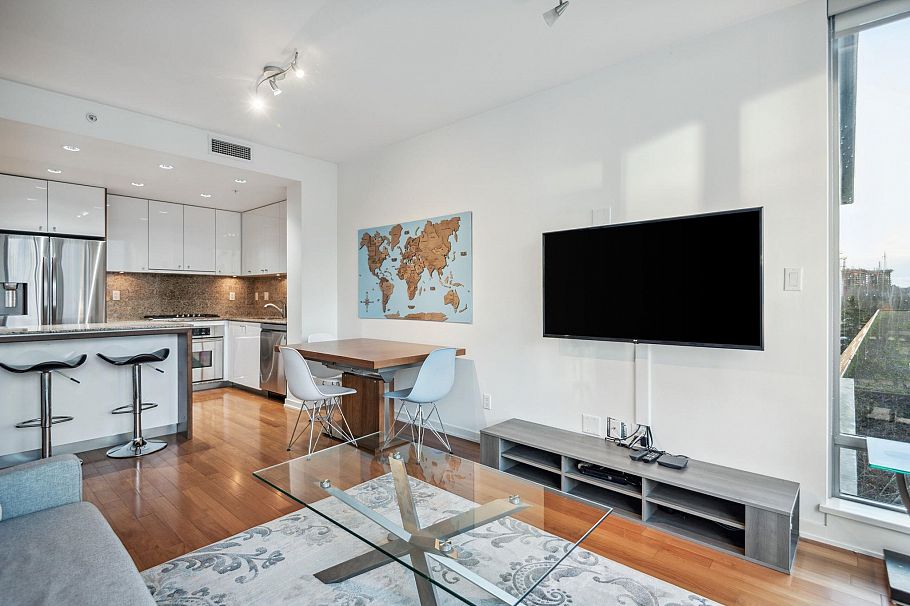 605 1005 Beach Avenue Vancouver, BC - 9