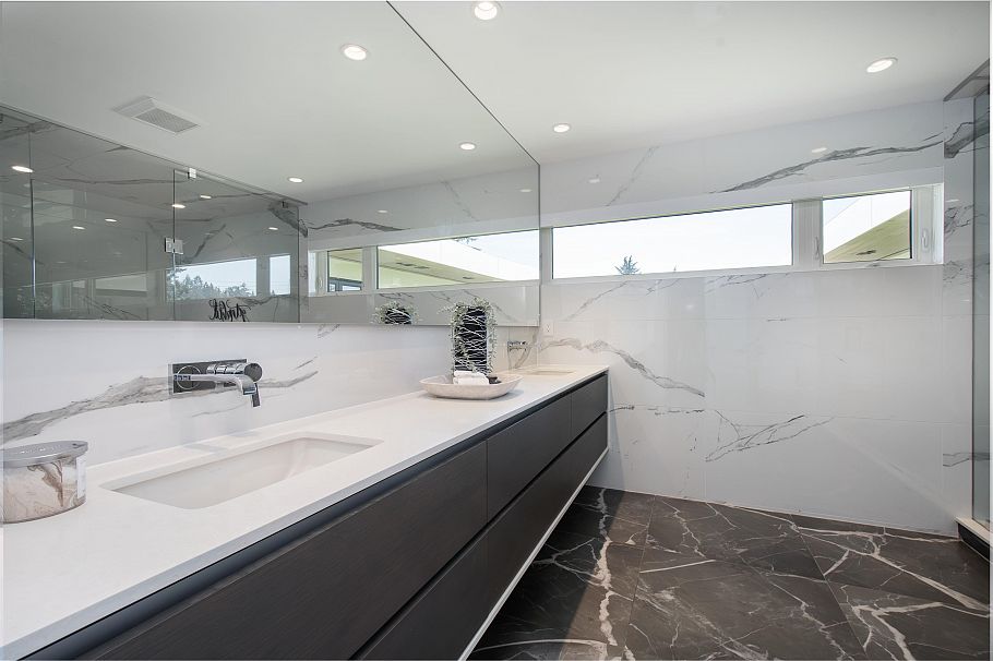 4262 Lions Avenue North Vancouver, BC - 23