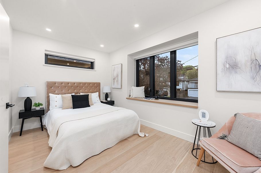 1 4895 Moss Street Vancouver, BC - 22