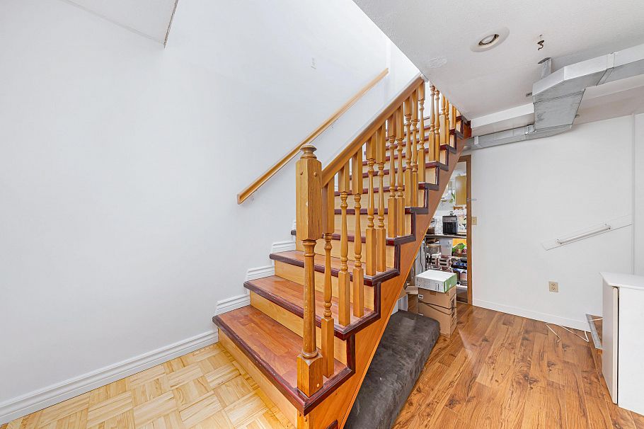 6777 Kerr Street Vancouver, BC - 14