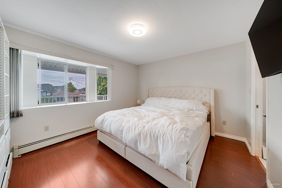 4021 Victoria Drive Vancouver, BC - 19