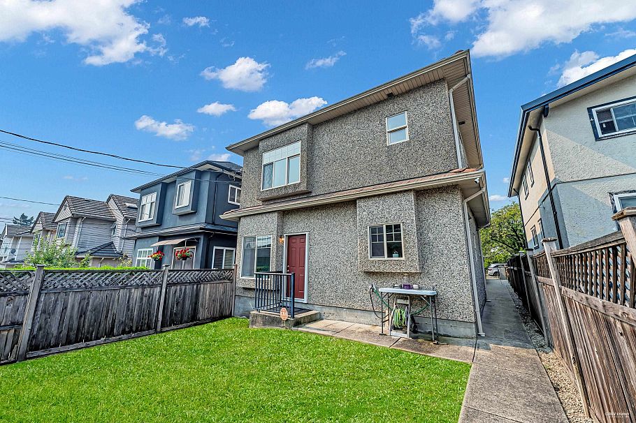 8436 Osler Street Vancouver, BC - 5