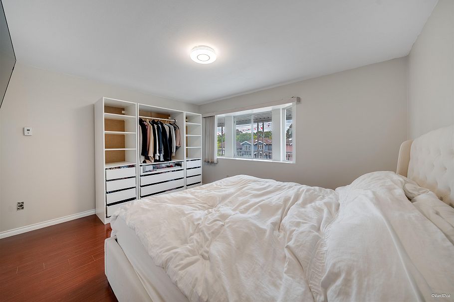 4021 Victoria Drive Vancouver, BC - 20