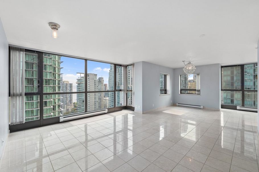 2202 1331 Alberni Street Vancouver, BC - 4