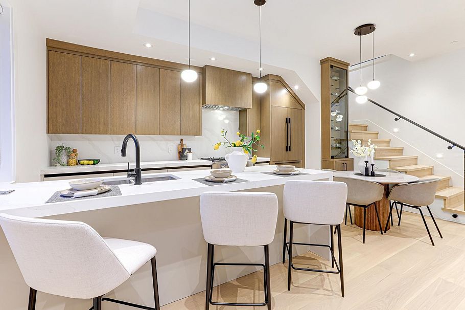 1 944 E 13 Avenue Vancouver, BC - 8