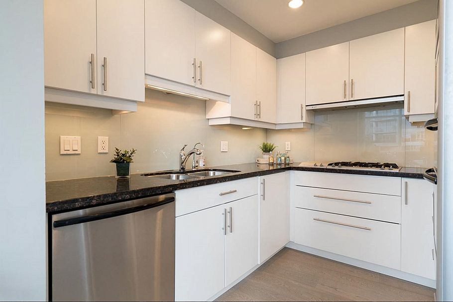 201 1233 W Cordova Street Vancouver, BC - 6