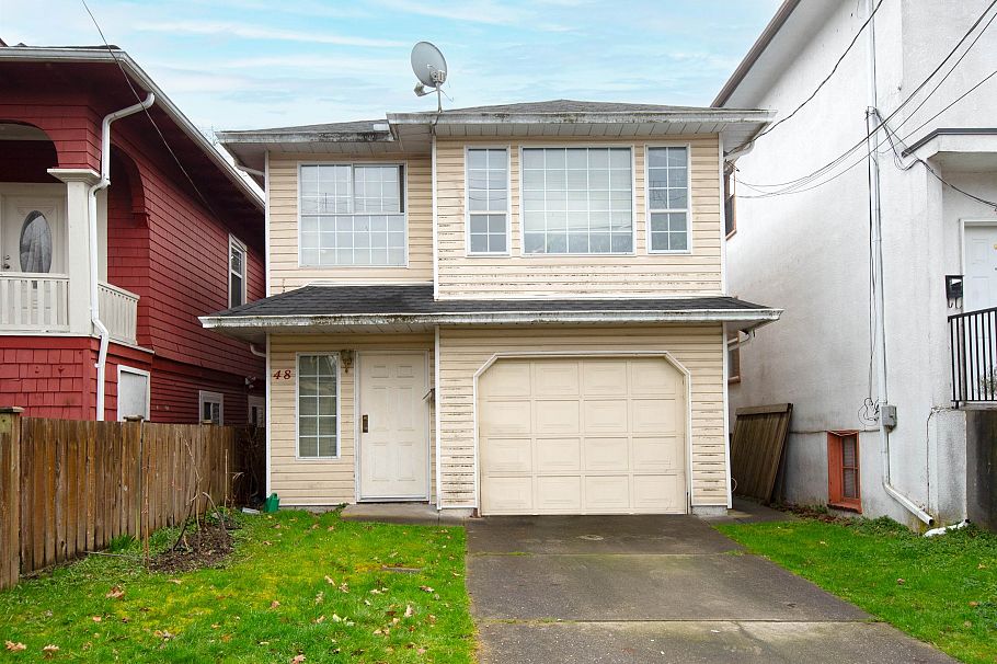 48 E 22nd Avenue Vancouver, BC - 1