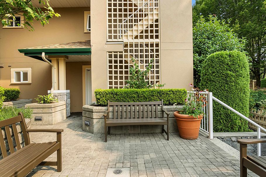 305 257 E Keith Road North Vancouver, BC - 24