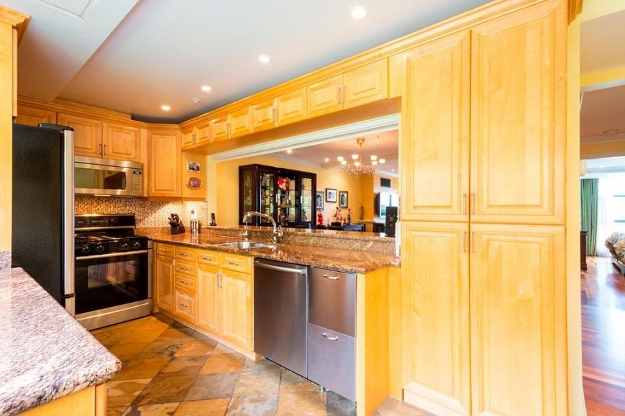 304 1233 Beach Avenue Vancouver, BC - 12