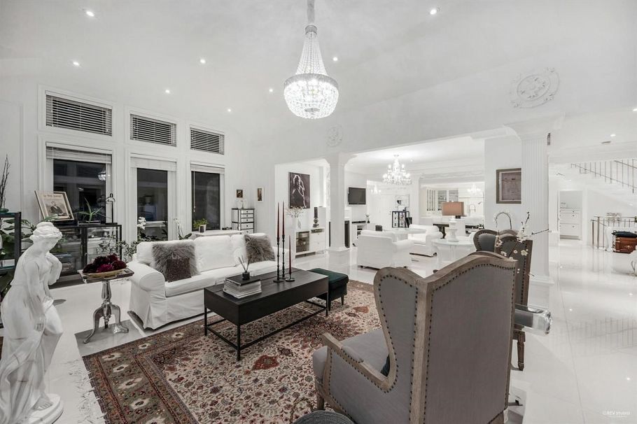 4511 Capilano Road North Vancouver, BC - 6