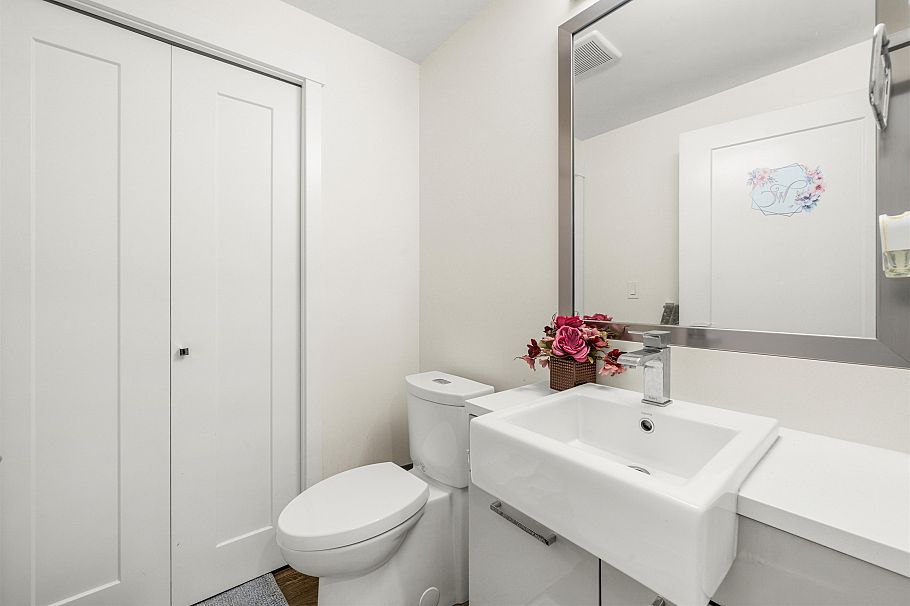 2745 Ward Street Vancouver, BC - 10