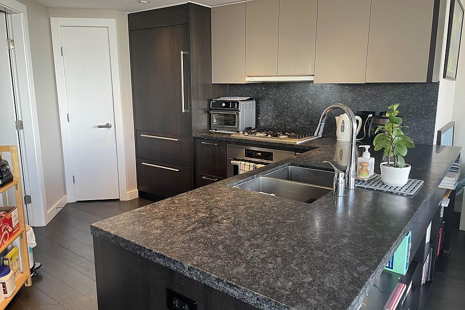 1201 1372 Seymour Street Vancouver, BC - 13