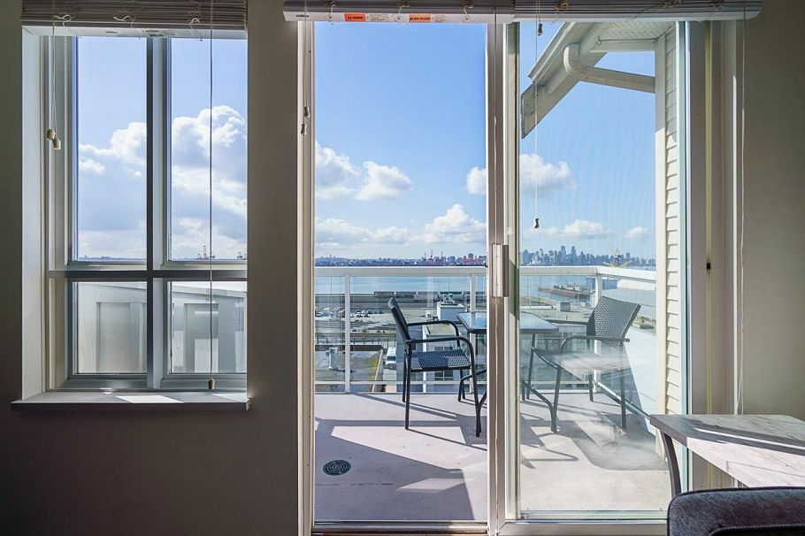 409 365 E 1st Street North Vancouver, BC - 23