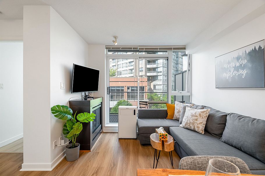 517 618 Abbott Street Vancouver, BC - 4