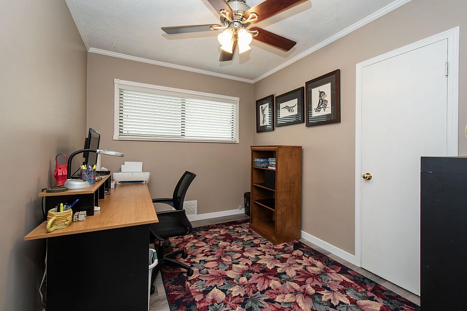 847 E 13th Street North Vancouver, BC - 16