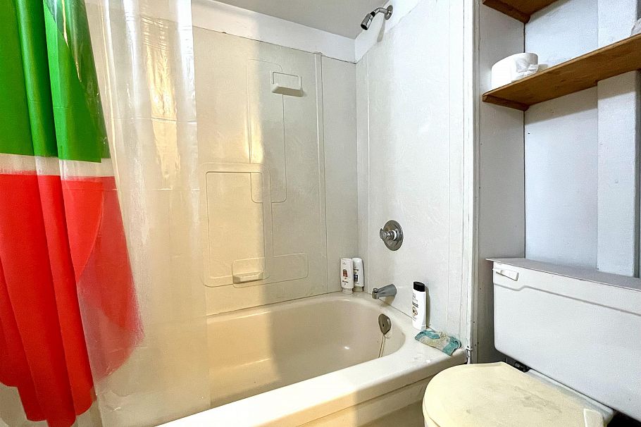 2250 E Pender Street Vancouver, BC - 20