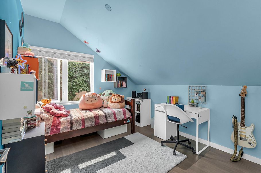 661 W 20th Avenue Vancouver, BC - 25