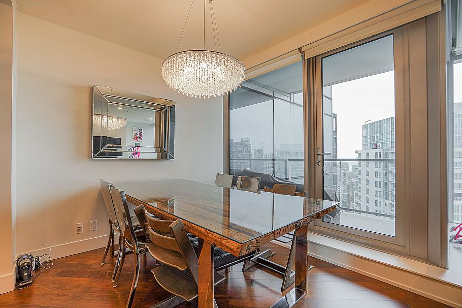 3001 1111 Alberni Street Vancouver, BC - 5