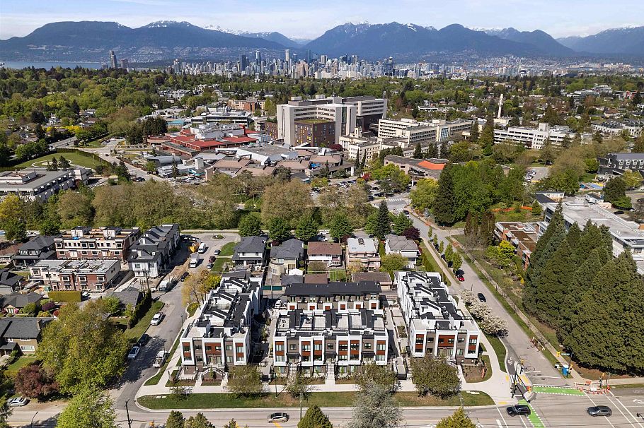 885 W 33rd Avenue Vancouver, BC - 16