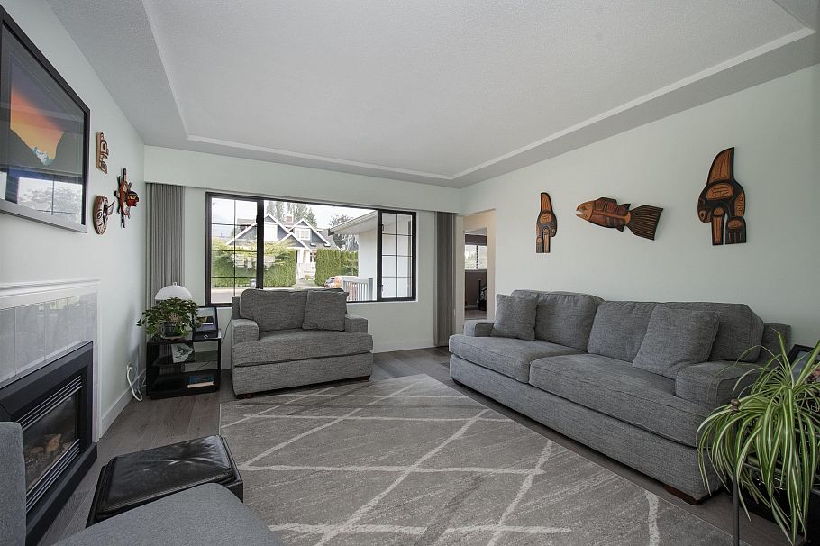 847 E 13th Street North Vancouver, BC - 4