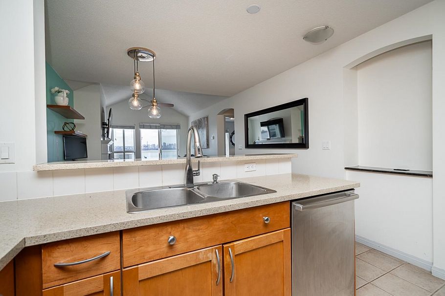 409 365 E 1st Street North Vancouver, BC - 7