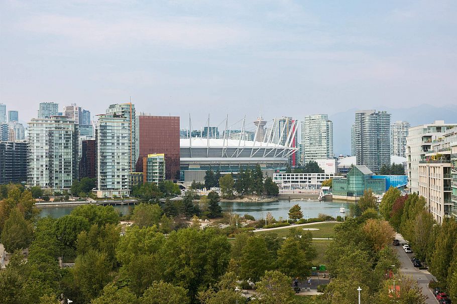 1013 1768 Cook Street Vancouver, BC - 32