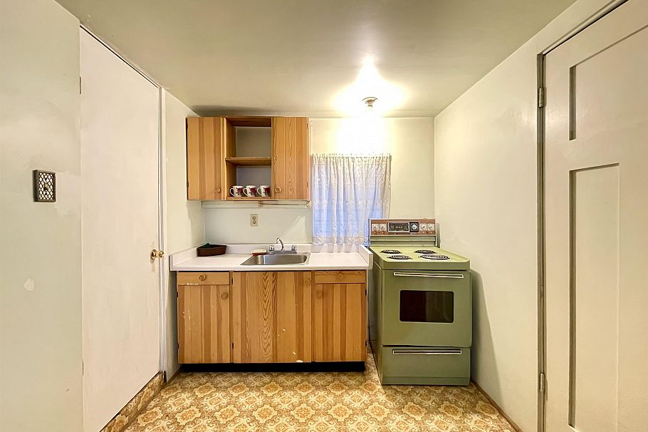 2250 E Pender Street Vancouver, BC - 17