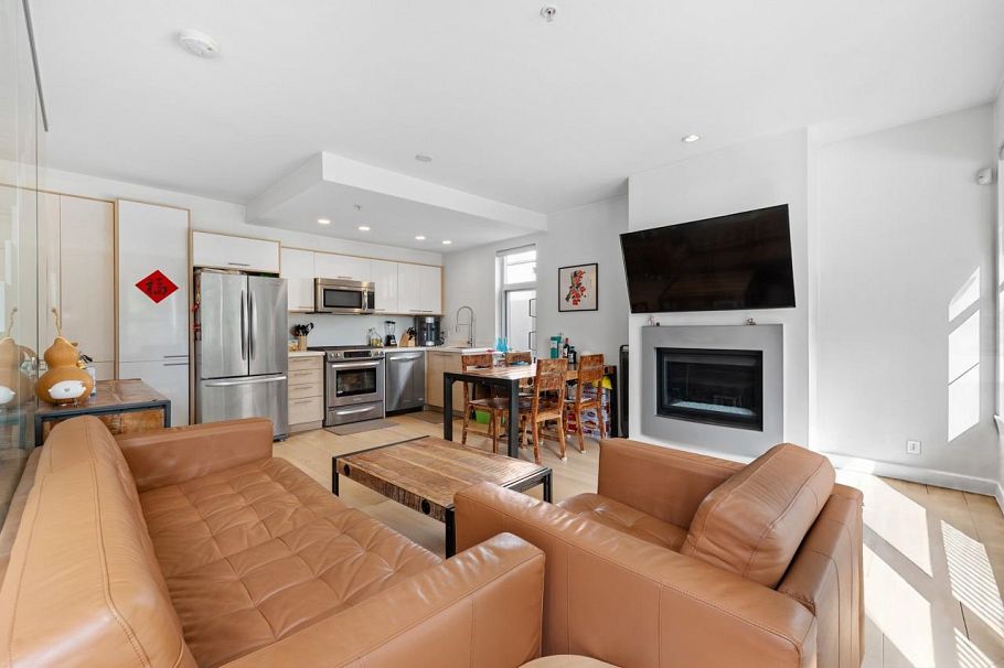 3197 St. George Street Vancouver, BC - 3