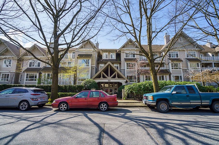 409 365 E 1st Street North Vancouver, BC - 2